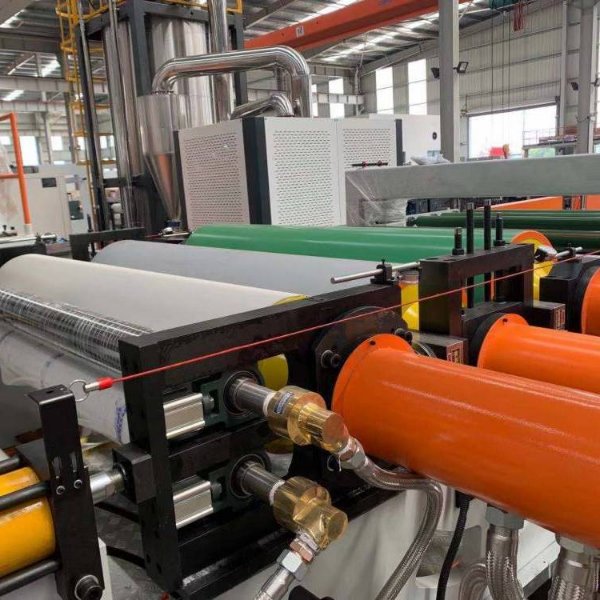 Applicazioni della pellicola adesiva termofusibile in TPU